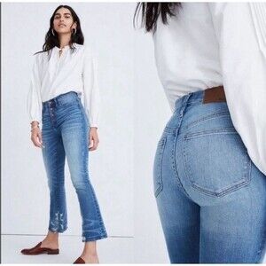 Madewell Cali Demi-Boot Cut Jeans in Bess Wash: Button Front Edition, Sz 23 NWOT